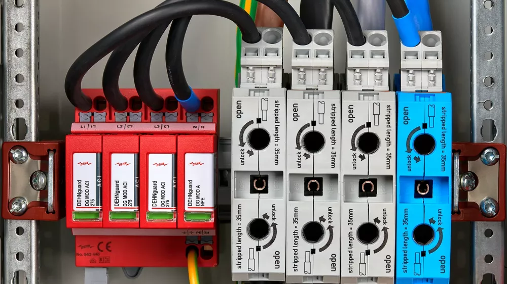 DEHNguard ACI in application