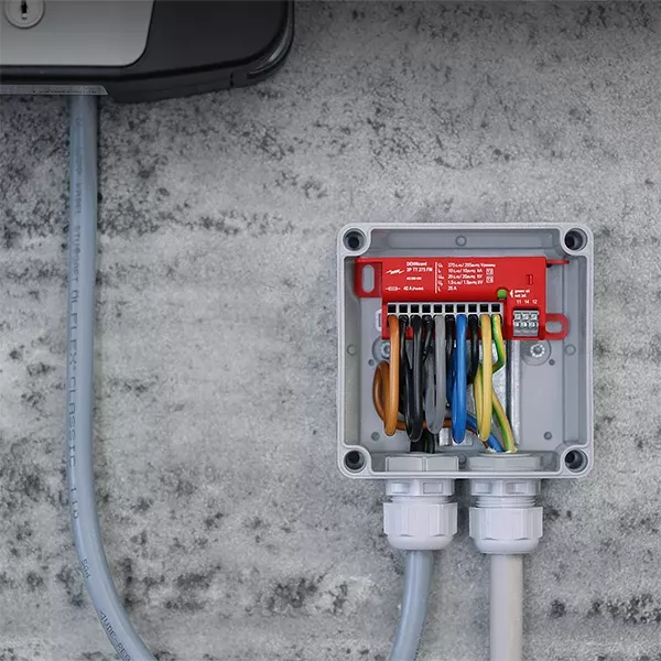 DEHNcube protects E-Mobility